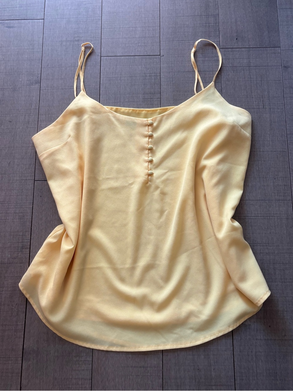 ♠️5/$25♠️Le Chateau-Early 2000's Light Yellow Camisole Top